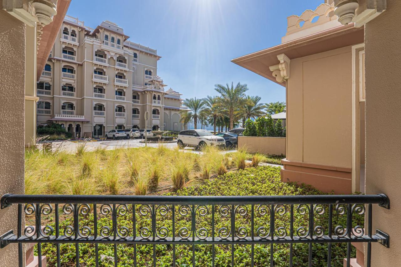 Higuests - Luxurious 1Br In Palms With Private Beach Access Dubai Esterno foto